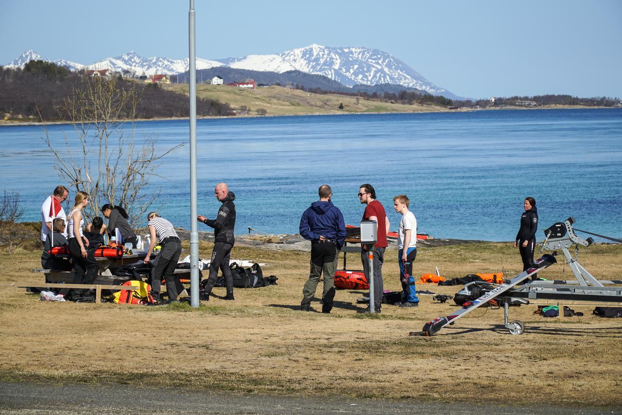 Hotel Tjeldsundbrua Camping Evenskjer Exterior foto