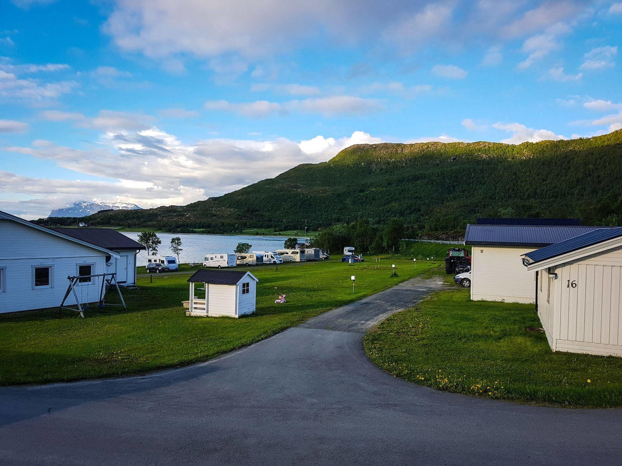 Hotel Tjeldsundbrua Camping Evenskjer Exterior foto